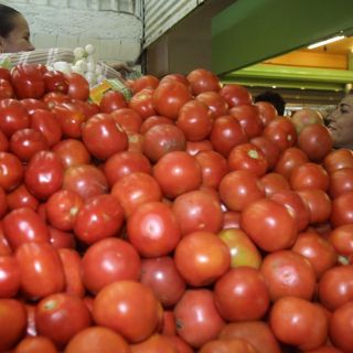 Difíciles negociaciones por tomate entre México y EU