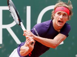 ''Sascha'' sufrió ante un rival que se aferraba mucho, pero la superioridad del germano dejó en claro porque está en la élite del deporte blanco actualmente al terminar con un 7-5 el primer set. EFE / S. Di Nolfi