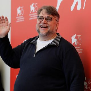"Deja que nos levantemos del desmayo", le dicen a Del Toro