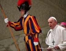 Francisco denunció las decisiones de abortar basadas en los exámenes prenatales, ya que un ser humano ''nunca es incompatible con la vida''. AFP / A. Solaro