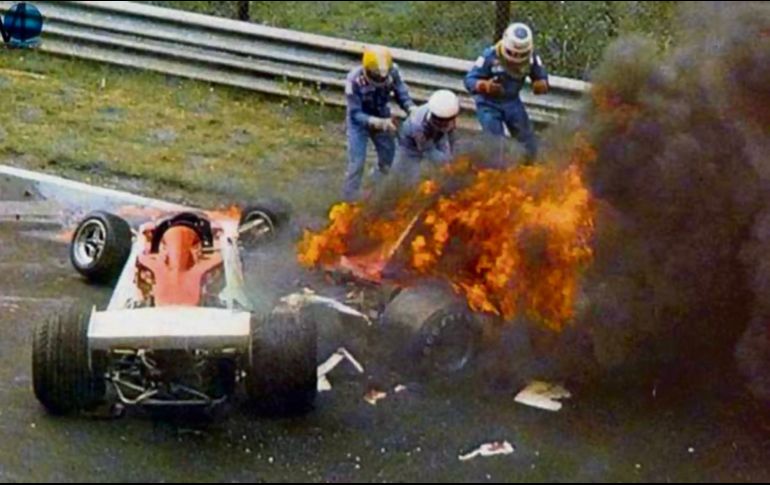 Accidente. Mientras corría en el “Infierno verde” de Nurburgring en 1976, tuvo uno de los accidentes más recordados en la Fórmula Uno, por lo aparatoso y por salir vivo de él. ESPECIAL