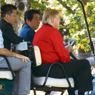 Trump va contra orden que bloquea su plan del muro