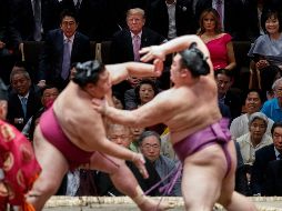 Trump se sube a la arena del sumo
