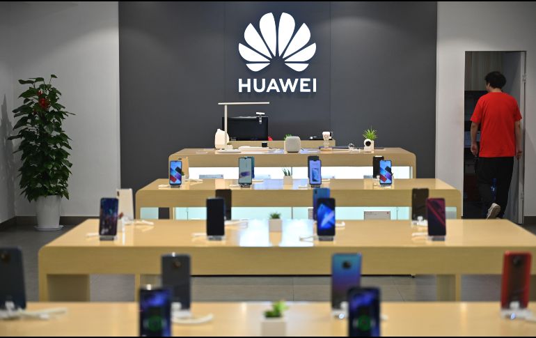 La exclusión de Huawei se produce después de la prohibición del gobierno de Estados Unidos a sus empresas para hacer negocios con el fabricante chino. AFP/H. Retamal