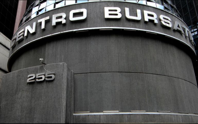 La Bolsa Mexicana se mantuvo en terreno negativo este lunes, con lo que continuó con la racha de la semana pasada. NTX/ARCHIVO