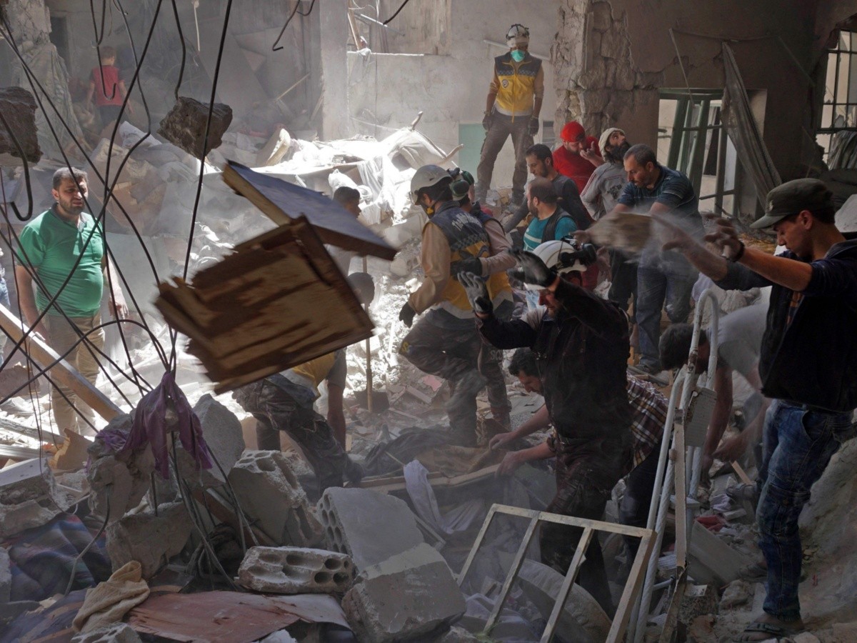  Mueren al menos 27 civiles por bombardeos en Idleb, Siria