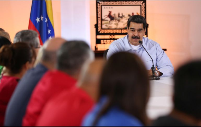 Fotografía cedida por prensa de Miraflores que muestra a Nicolás Maduro mientras participa en un acto del Partido Socialista Unido de Venezuela este lunes, en Caracas. EFE/PRENSA MIRAFLORES
