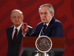 Jorge Alcocer, secretario de Salud, aseguró que el abasto de medicamentos antirretrovirales es del 100 por ciento. SUN/B. Fregoso