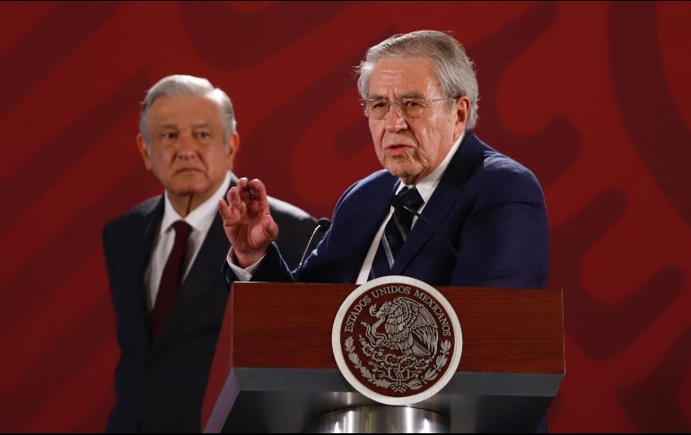 Jorge Alcocer, secretario de Salud, aseguró que el abasto de medicamentos antirretrovirales es del 100 por ciento. SUN/B. Fregoso