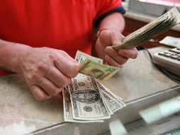 Este miércoles, el dólar se compró en un precio mínimo de 18.05 pesos. EL INFORMADOR/ARCHIVO