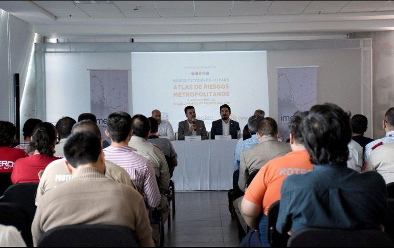 Este miércoles, el Imeplan y el Centro Nacional para la Prevención del Desastre (Cenapred) presentaron la metodología del Atlas de Riesgos Metropolitanos, la cual se implementará por vez primera para un área metropolitana en el país. TWITTER/ @IMEPLAN