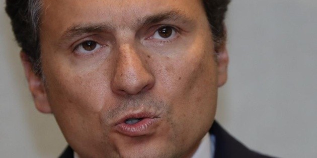 Congelan orden de aprehensi&oacute;n contra esposa y hermana de Lozoya