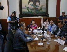 La mesa de trabajo se instalará el próximo diez de junio, será una reunión semanal durante dos meses. TWITTER/ @MirzaFloresG