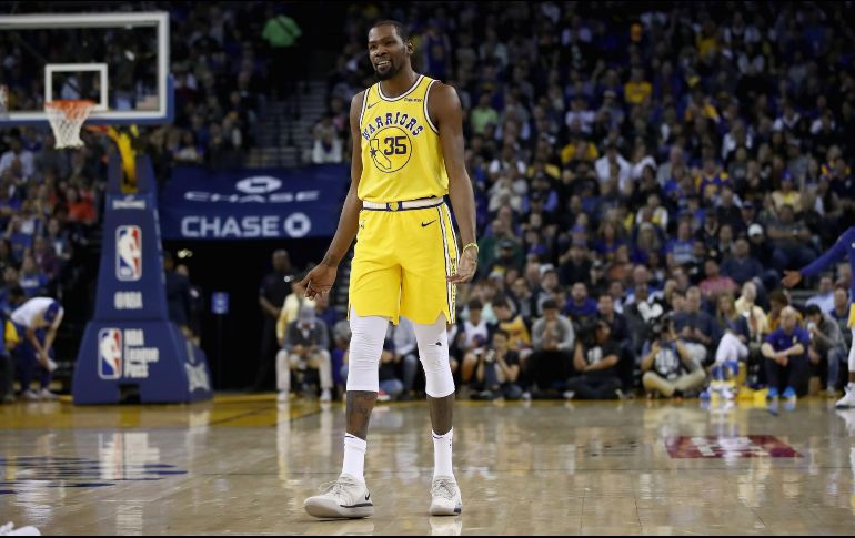 Durant se lesionó el pasado 8 de mayo durante el quinto encuentro de las semifinales de la Conferencia Oeste frente a los Houston Rockets. AFP / ARCHIVO
