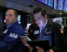 El promedio industrial Dow Jones descendió 354 puntos, o 1.4 por ciento, para ubicarse en 24 mil 815 unidades. AP/R. Drew