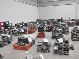 La Fiscalía aclara que aún no concluyen con el conteo de los aparatos asegurados ni con la clasificación de los mismos. FACEBOOK/Enrique Alfaro Ramírez