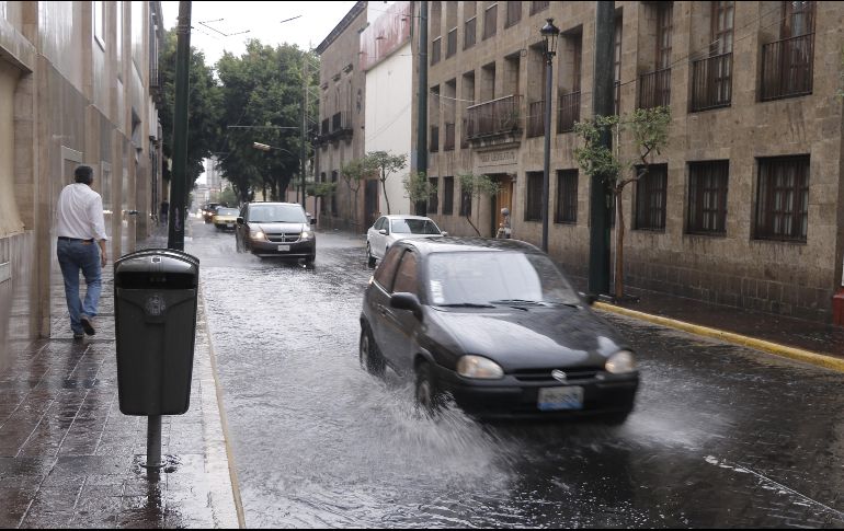 Al momento no se registran accidentes accidentes por la lluvia. EL INFORMADOR / F. Monclova