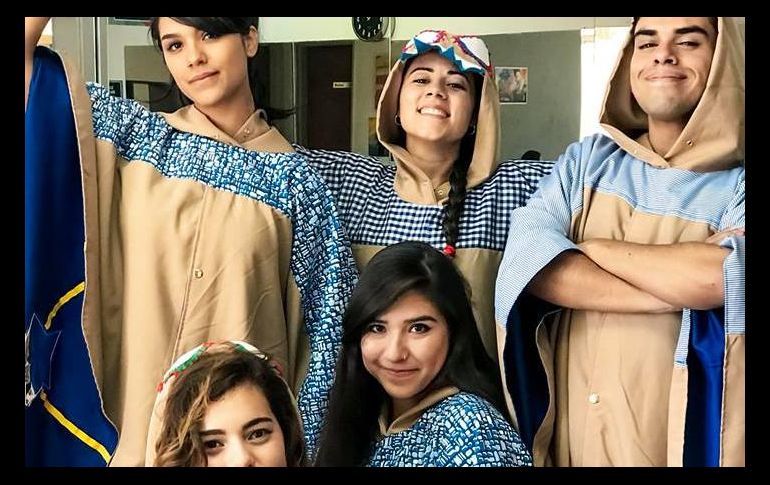 Los actores de “Fantasmitas, cinco sueños regresando al Sur” están listos para presentarse en el Teatro Vivian Blumenthal. ESPECIAL