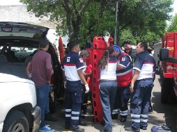 De acuerdo con reportes, el hombre de 53 años, quien perdió el conocimiento antes del impacto, quedó atrapado.  EL INFORMADOR/ ARCHIVO