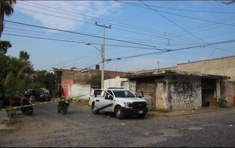 A las 08.00 horas, elementos encontraron un cuerpo en una casa abandonada ubicada en el cruce de Titanio y Zinc, en Arenales Tapatíos. ESPECIAL / Policía de Zapopan