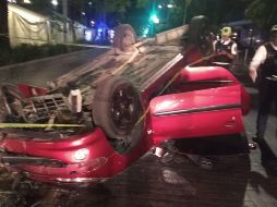 El accidente ocurrió sobre la avenida Chapultepec, al cruce con la avenida Vallarta. ESPECIAL / Bomberos de Guadalajara