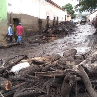 Suman tres muertes por desbordamiento en San Gabriel