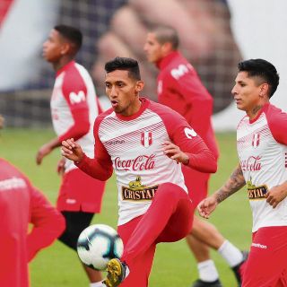 Paolo Guerrero ve a los incas como monarcas