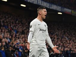 El hoy ex jugador del Eintracht de Frankfurt fue una de las grandes sensaciones del futbol europeo la reciente temporada, en la que marcó 27 goles. AFP / ARCHIVO