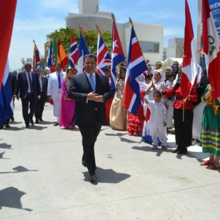 ¿Quién es Naasón Joaquín García, líder de la Luz del Mundo?
