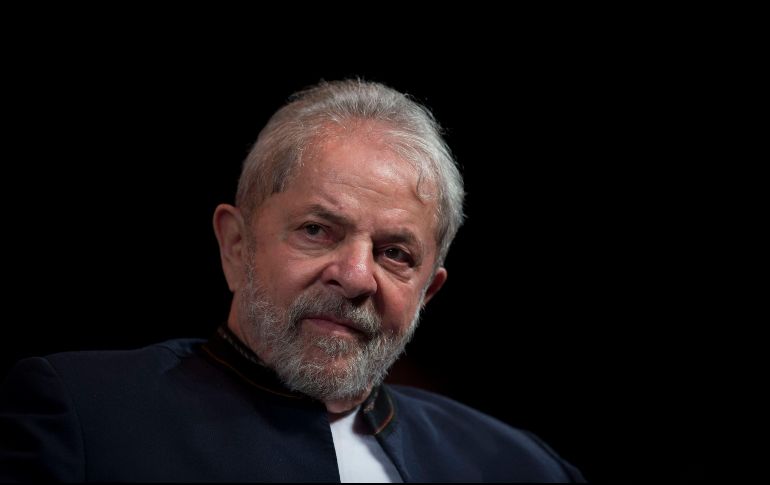Lula podría cumplir el resto de su condena en un estado de libertad vigilada, que le permitiría salir durante el día y permanecer en reclusión solamente las noches y fines de semana. AFP/Archivo