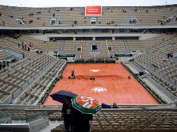 Para la organización, este día pasado por agua tiene consecuencias negativas importantes, entre ellas, el reembolso del costo de los boletos de los asistentes. AFP / C. Archambault