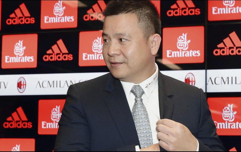 El equipo del empresario chino Yonghong Li sigue en el ojo del huracán. AP