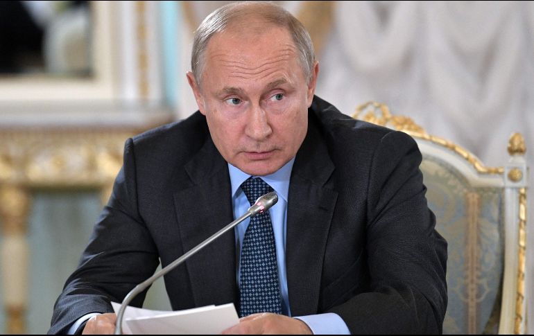 Putin acusó a EU de evitar las negociaciones para renovar un tratado de control de armas que expira en 2021. AFP / A. Nikolsky