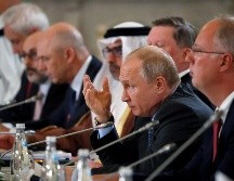 El presidente ruso, Vladímir Putin, participa en ámbito del Foro Económico de San Petersburgo 2019 en San Petersburgo. EFE/Y. Kochetkov