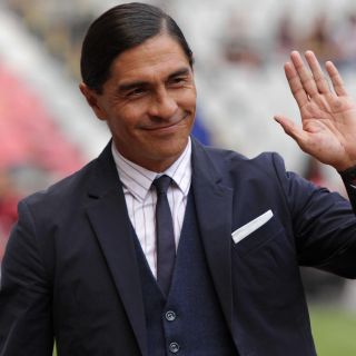 Francisco Palencia anuncia su salida de Lobos BUAP