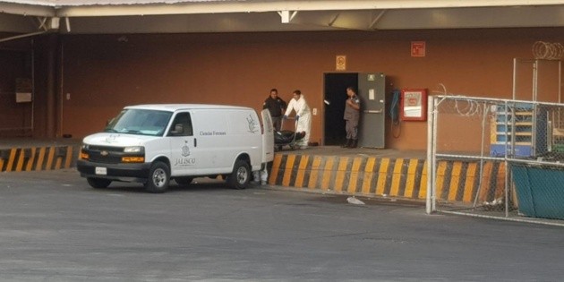 Asesinan a un hombre dentro de supermercado en avenida Vallarta