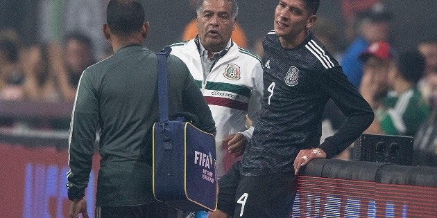 Edson &Aacute;lvarez podr&aacute; disputar la Copa Oro