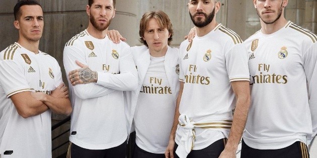 Real Madrid presenta uniforme ''de oro''