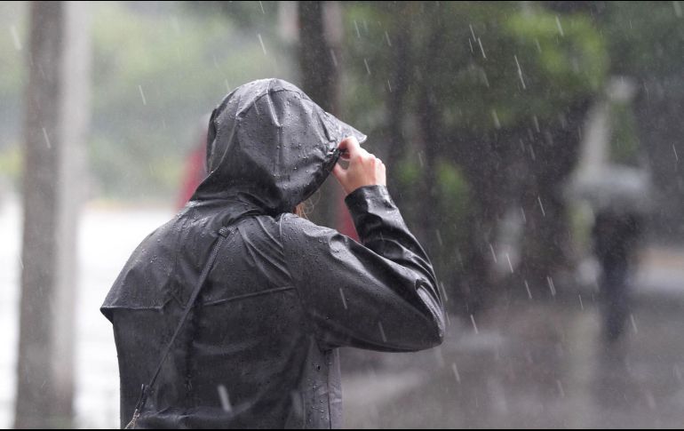 Las zonas de tormenta se acompañan de actividad eléctrica, viento arrachado y posible caída de granizo. NTX / G. Durán