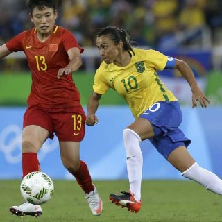 Marta, la "Pelé del futbol femenil" en busca de una corona