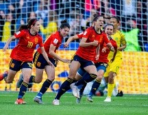 Durante muchos minutos tensas y sin ideas, España reaccionó en la segunda parte. Jennifer acertó dos veces de penal ('69 y '82) y Lucía García puso la puntilla ('89). EFE / P. Powell
