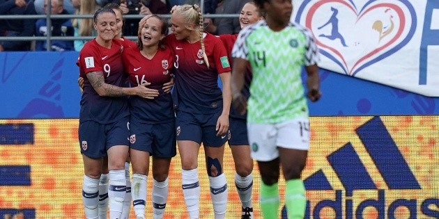 Noruega doblega a Nigeria en el Mundial femenil