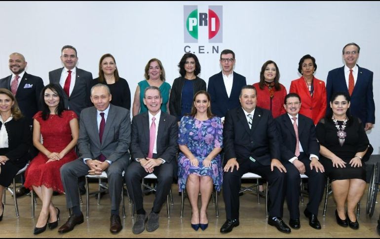 Claudia Ruiz Massieu (centro) será relevada en su cargo el 20 de agosto. FACEBOOK/PRIoficial