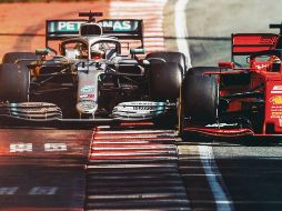 En la vuelta 48, Sebastian Vettel se reincorpora a la pista en la curva cuatro, cerrándole el paso a Lewis Hamilton. La maniobra fue castigada. @F1