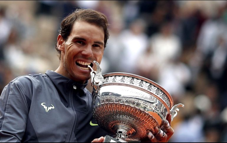 Nadal se convirtió en campeón de Roland Garros por duodécima ocasión, luego de vencer a Dominic Thiem. EFE / Y. Valat