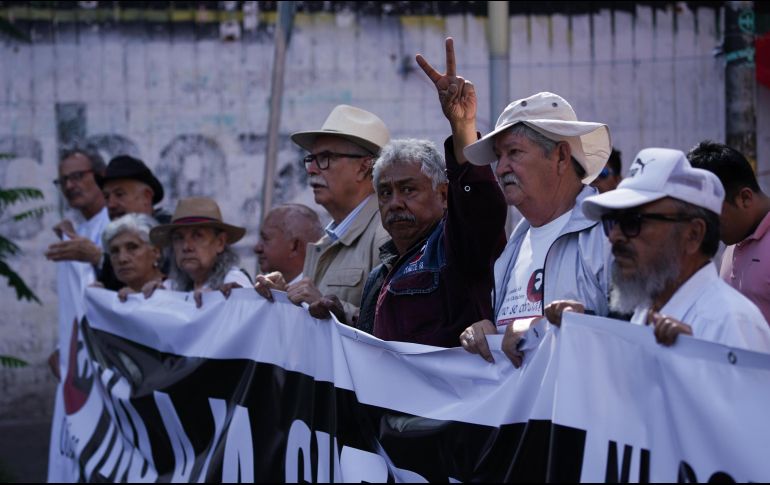 Casi 400 personas marcharon ayer para conmemorar el 48 aniversario de la matanza de jóvenes ocurrida el 10 de junio de 1971, hecho conocido como