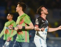 Lobos BUAP (derecha) dice adiós a su paso por la Primera División del futbol mexicano; Bravos de Juárez adquiere la franquicia y el balompié del Máximo Circuito regresa a la frontera. IMAGO7