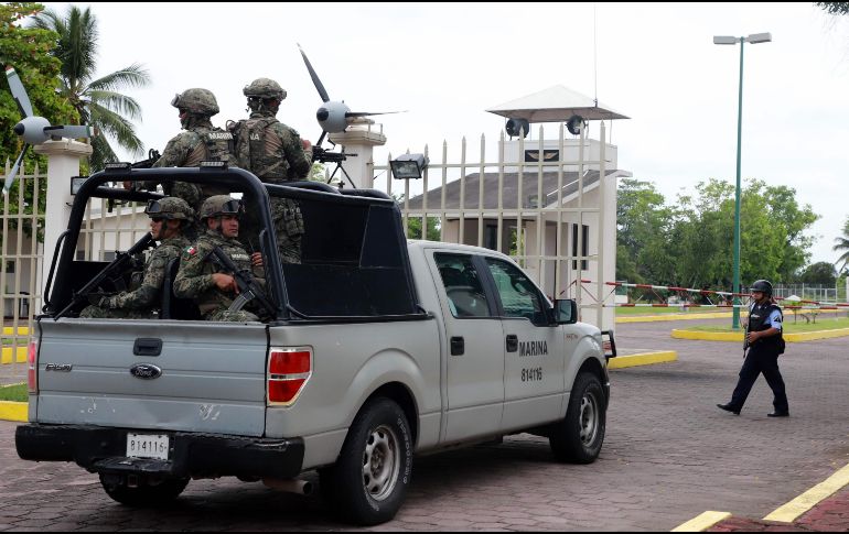 Soldados arriban a una base militar en Tapachula. AFP/Q. Blanco