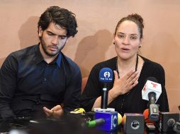 En la imagen el hermano y la mamá del joven secuestrado y asesinado a principios de junio. SUN / ARCHIVO