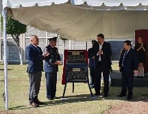 Se develó una placa conmemorativa al aniversario del recinto. EL INFORMADOR / R. Bobadilla